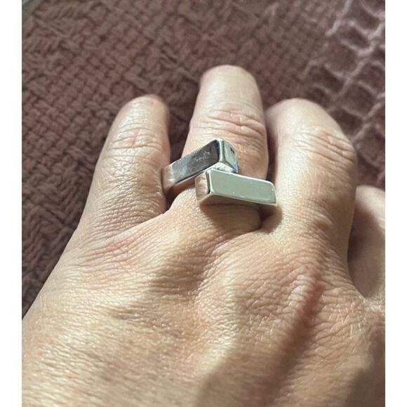 The Guggenheim Ring in silver 925 - Picture 6 of 9